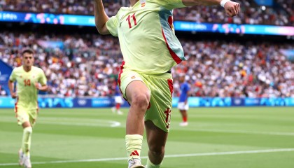 开云体育平台APP-阿根廷险胜塞内加尔，哈弗茨高光表现