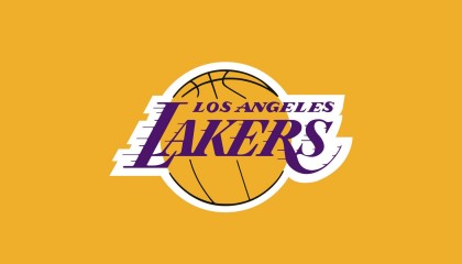 开云下载-巴黎封锁曼联，阿什拉夫在NBA季后赛接管比赛，一场跨越维度的征服