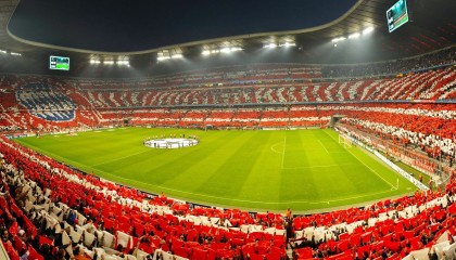 开云体育app-福克斯化身萨城猎鹰，统治级数据撕碎黄蜂防线