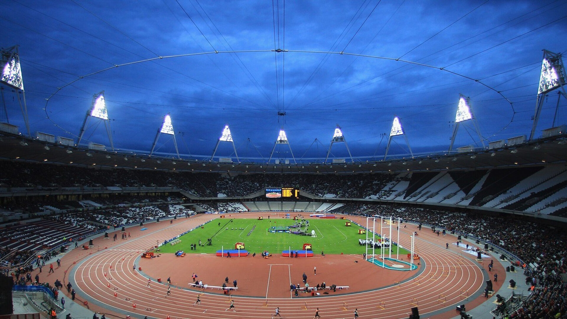 蓝衣铁骑踏破瑞士军刀,2026世界杯C组上演强硬对抗,莫德里奇老而弥坚
